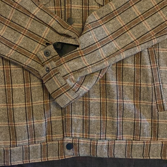 Casual dressing button up jacket - Picture 2 of 3